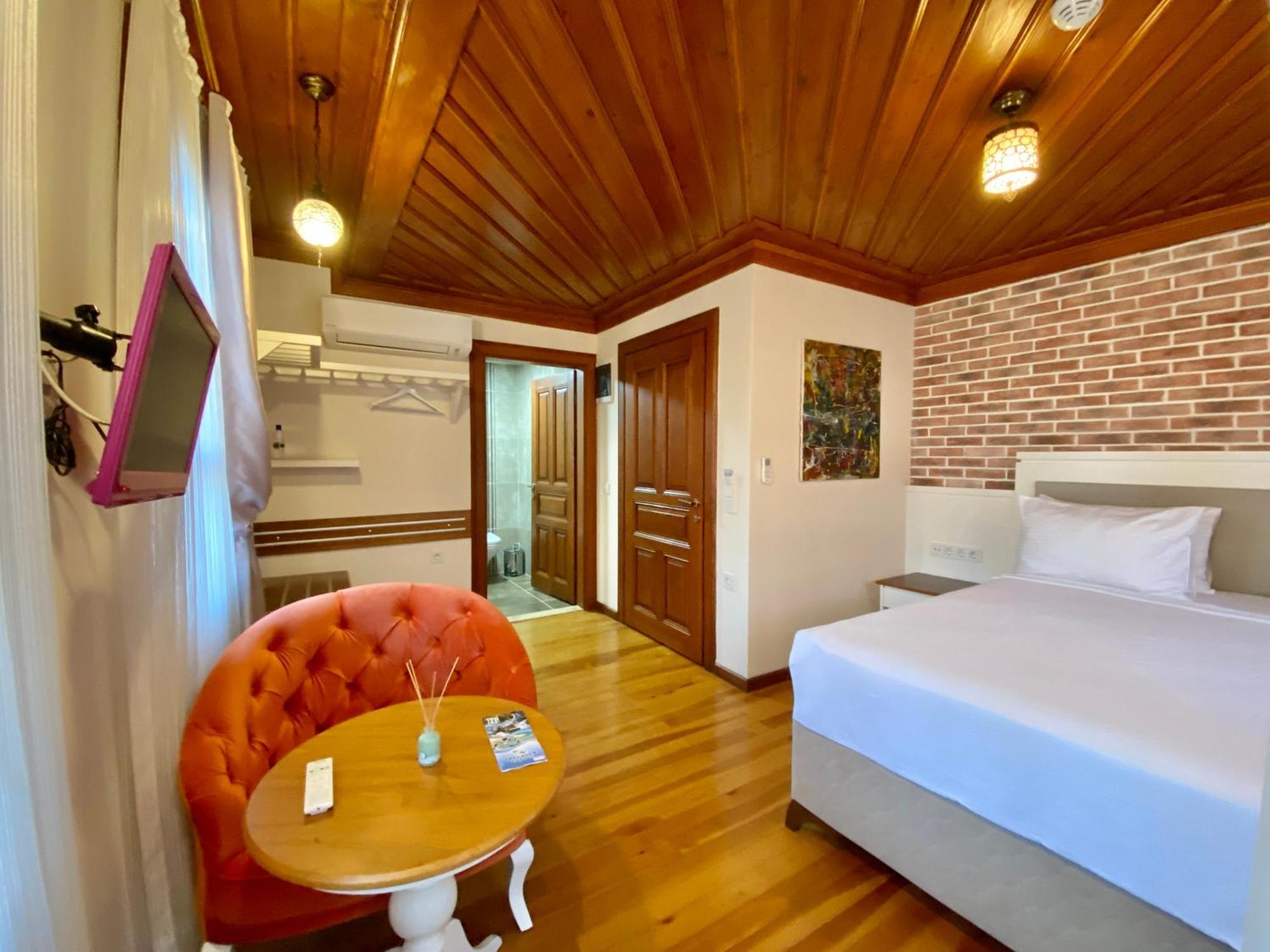 Kervan Hotel Antalya Exterior photo